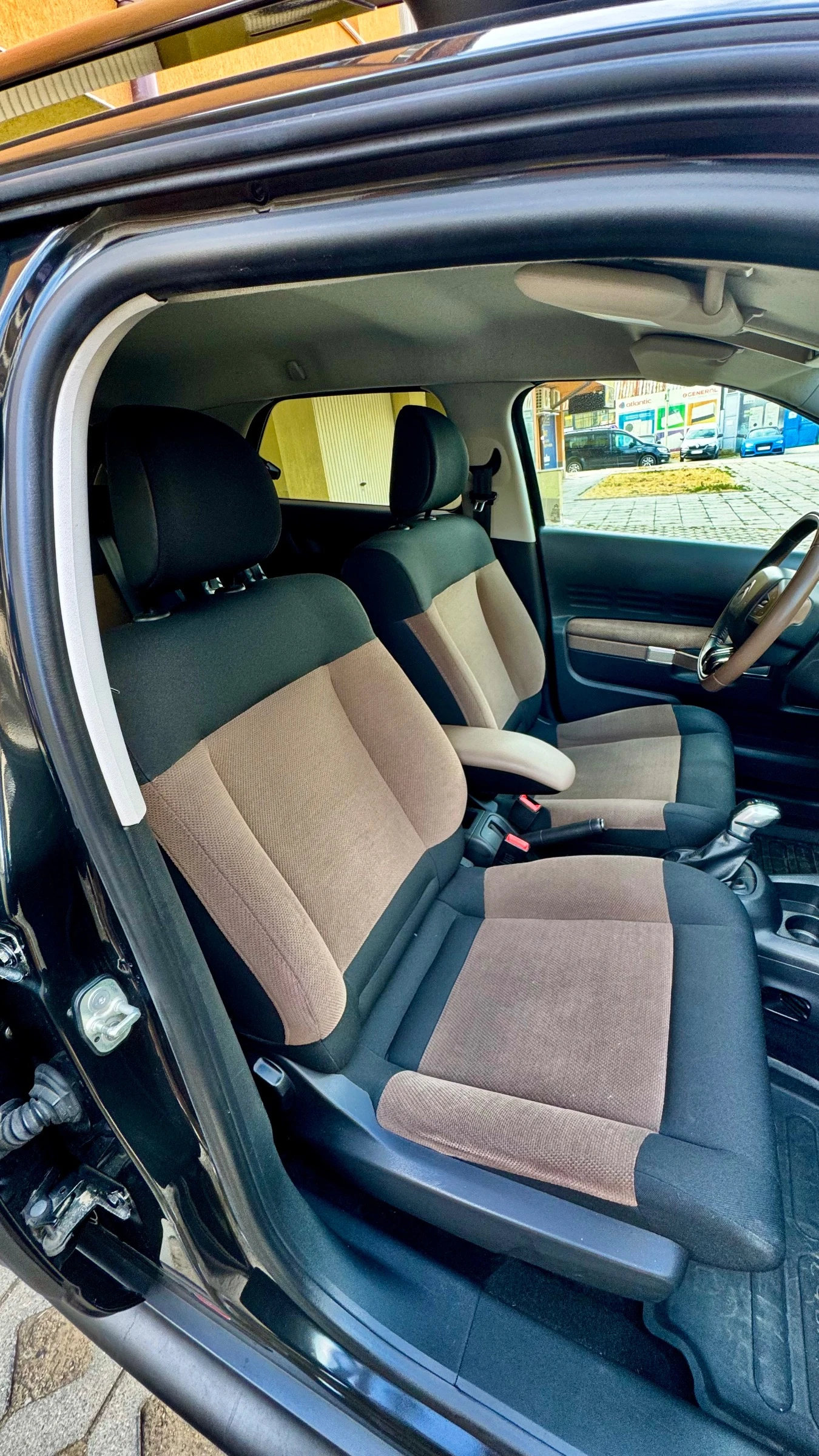 Citroen C4 Cactus, снимка 15 - Автомобили и джипове - 56246240