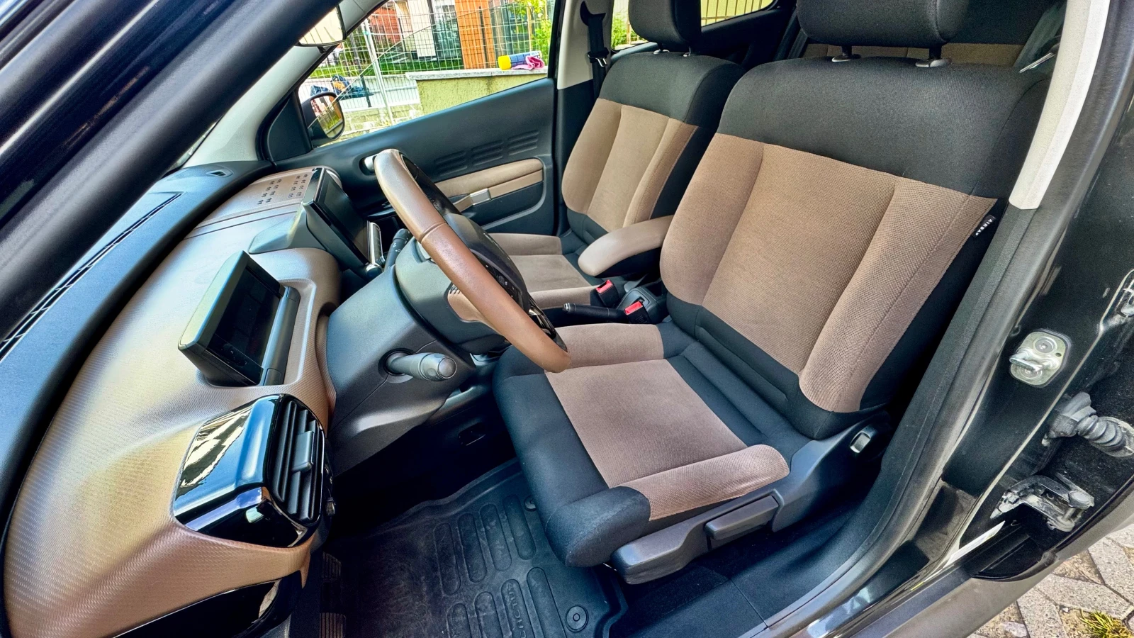 Citroen C4 Cactus, снимка 11 - Автомобили и джипове - 56246240