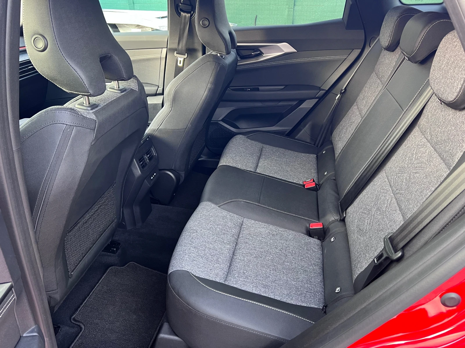 Renault Austral 1.3 TCE MILD HIBRID  EVOLUTION, снимка 11 - Автомобили и джипове - 56486734