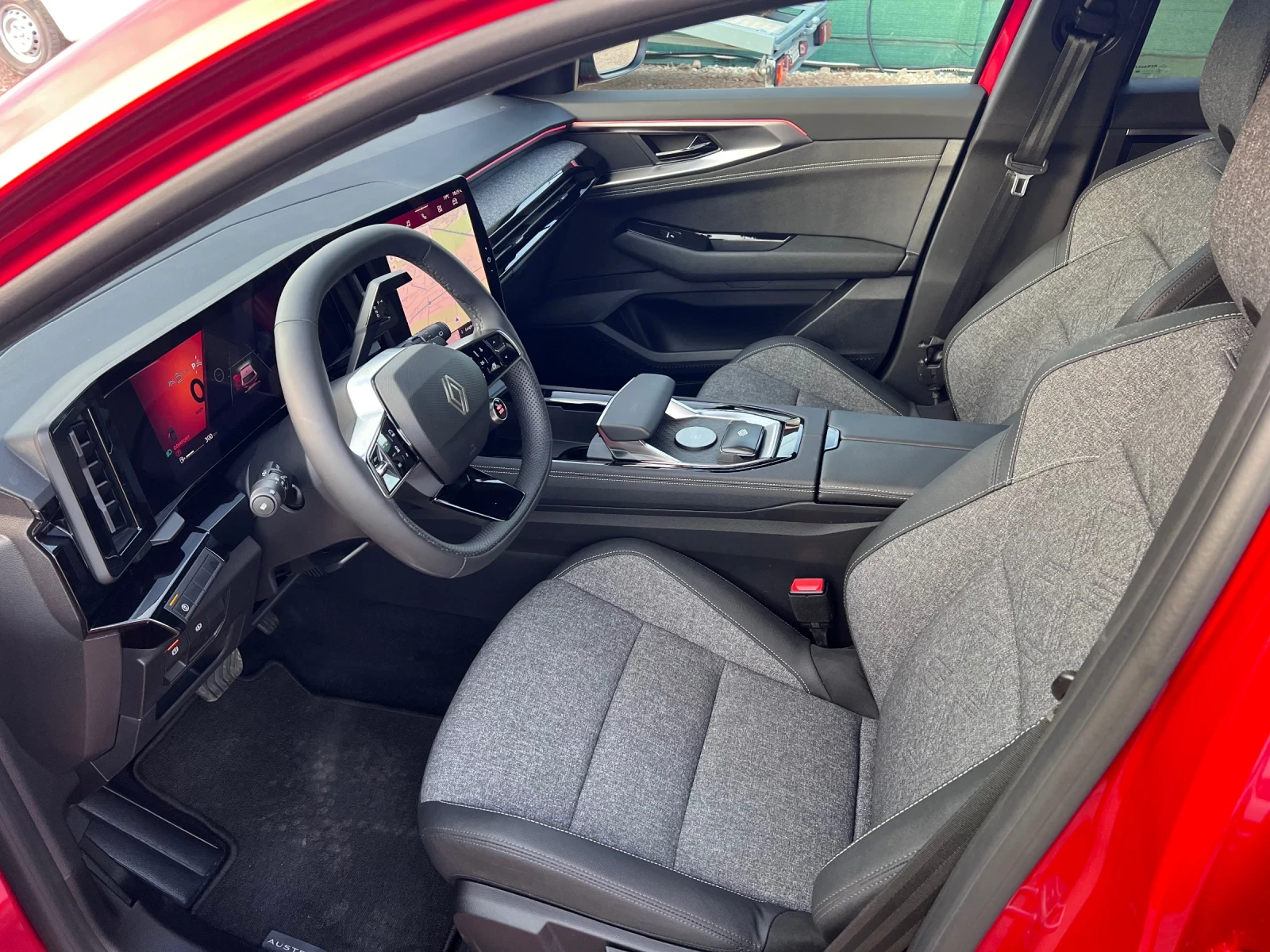 Renault Austral 1.3 TCE MILD HIBRID  EVOLUTION, снимка 12 - Автомобили и джипове - 56486734