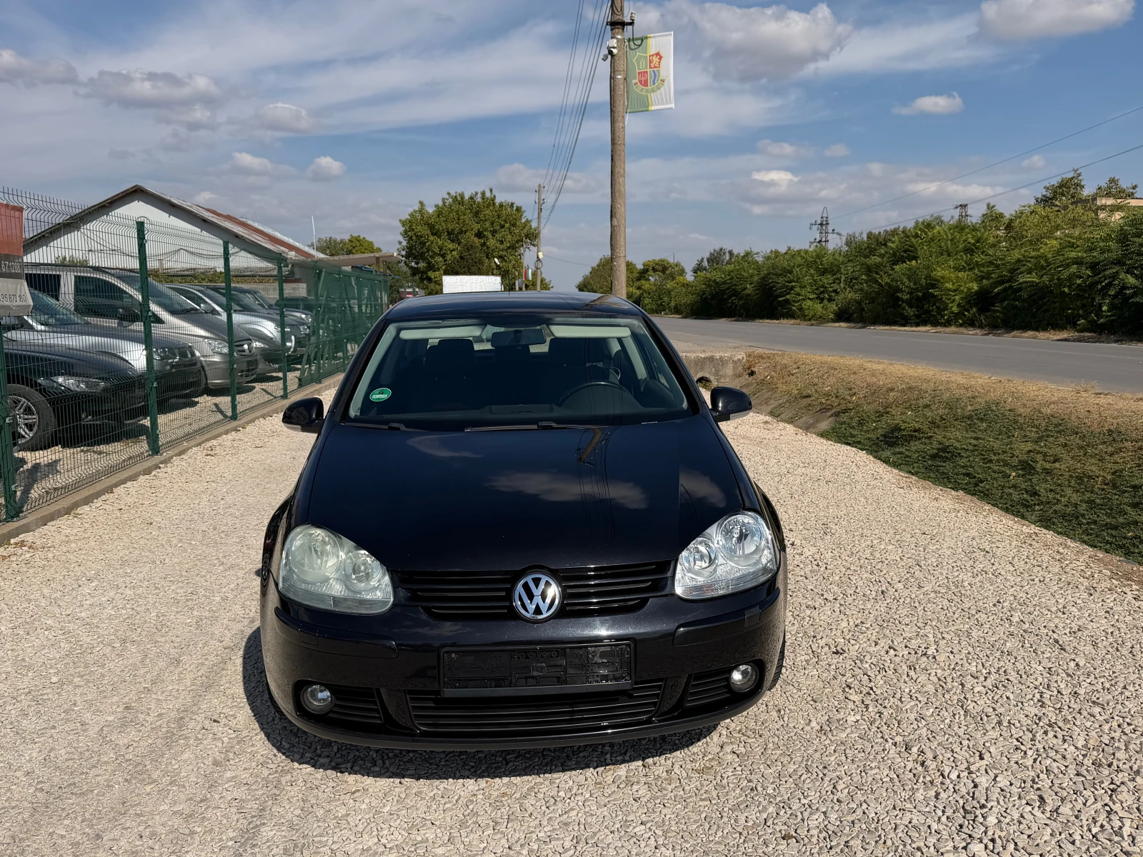 VW Golf 1.6, снимка 2 - Автомобили и джипове - 56663011