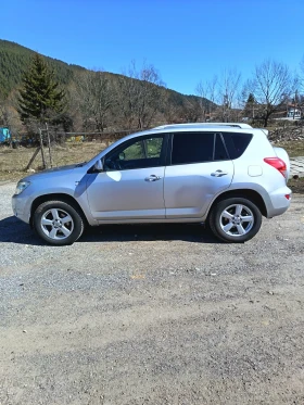 Toyota Rav4 2.2 D4D, снимка 6