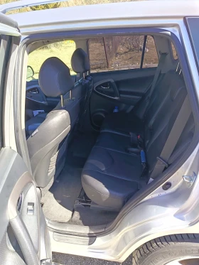 Toyota Rav4 2.2 D4D, снимка 8