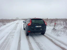 Volvo XC60 2.4 D3 4x4, снимка 3