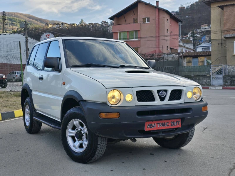 Nissan Terrano Внос от Италия, снимка 1 - Автомобили и джипове - 48827376