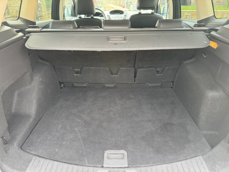 Ford Kuga 2.0 TDCi Titanium 4х4 180 к.с., снимка 12 - Автомобили и джипове - 52047608