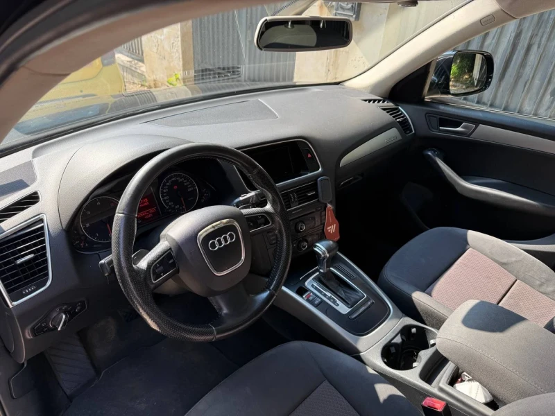 Audi Q5 2.0 TDI РЕАЛНИ КИЛОМЕТРИ, снимка 7 - Автомобили и джипове - 52442275