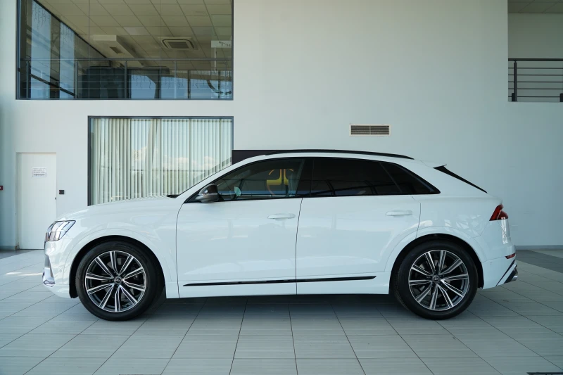 Audi SQ8 4.0 TFSI* Pano* SoftClose* , снимка 3 - Автомобили и джипове - 53535795