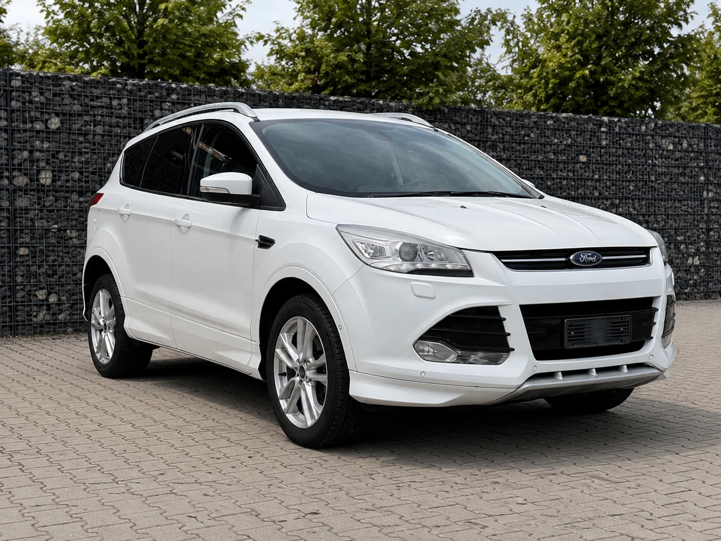 Ford Kuga 2.0 TDCi Titanium 4х4 180 к.с., снимка 2 - Автомобили и джипове - 55642766