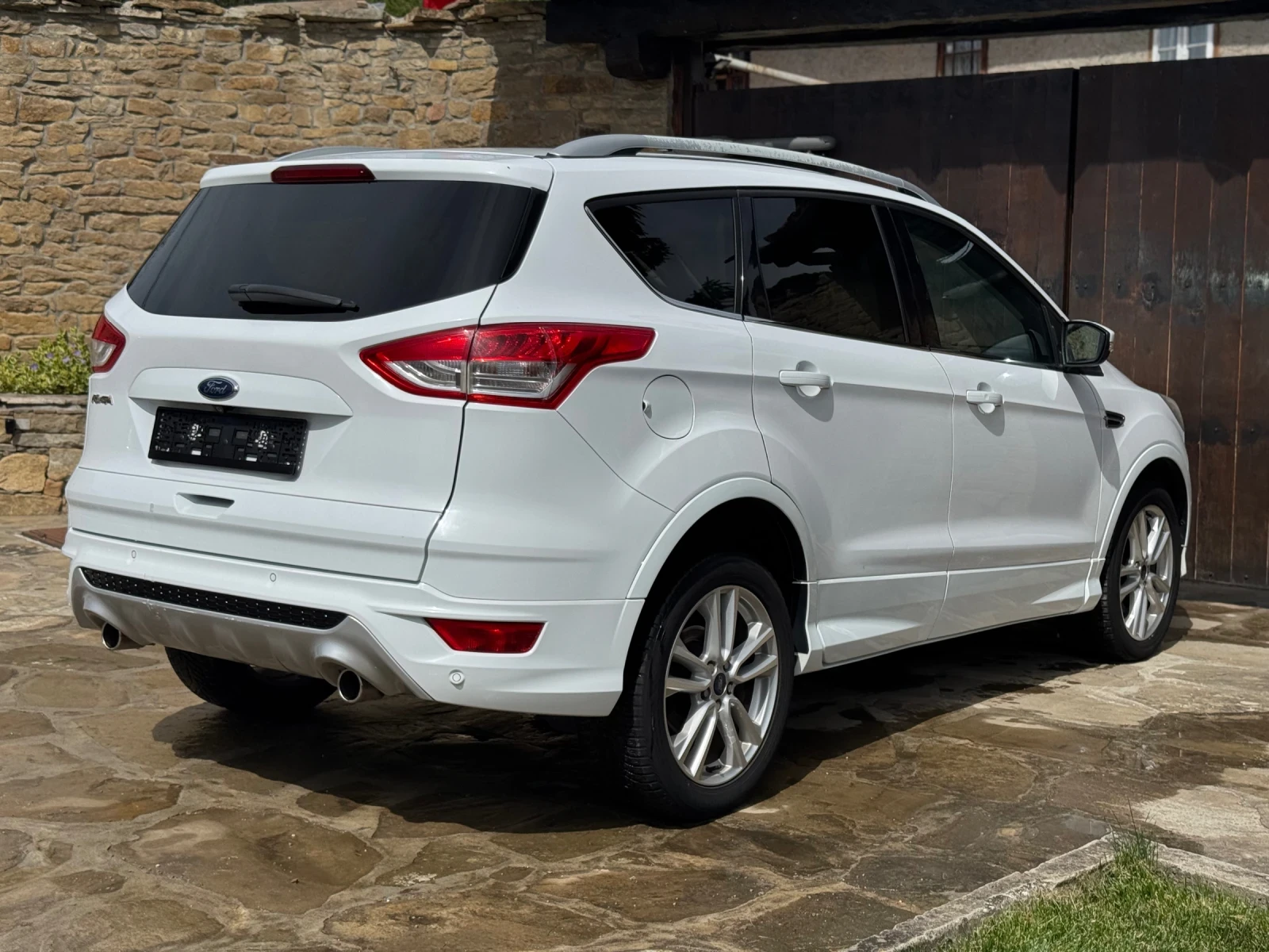 Ford Kuga 2.0 TDCi Titanium 4х4 180 к.с. - изображение 6