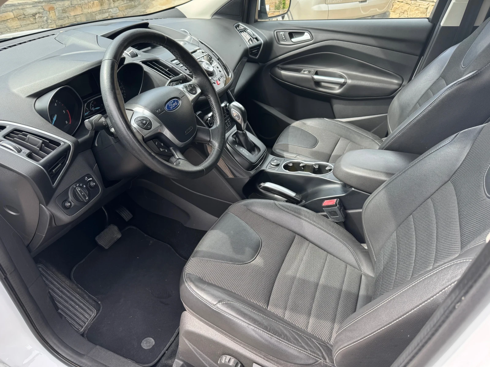 Ford Kuga 2.0 TDCi Titanium 4х4 180 к.с. - изображение 7