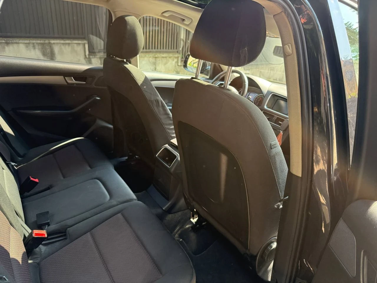 Audi Q5 2.0 TDI РЕАЛНИ КИЛОМЕТРИ - изображение 10