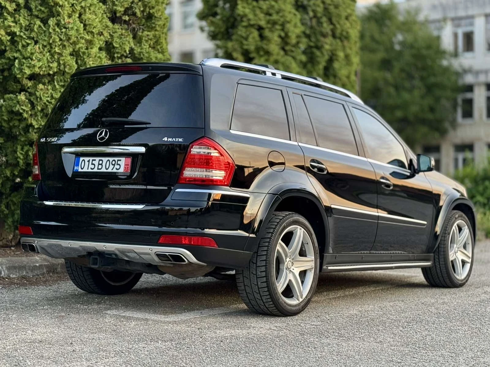 Mercedes-Benz GL 500 388k.c AMG ! Перфектен! - изображение 7