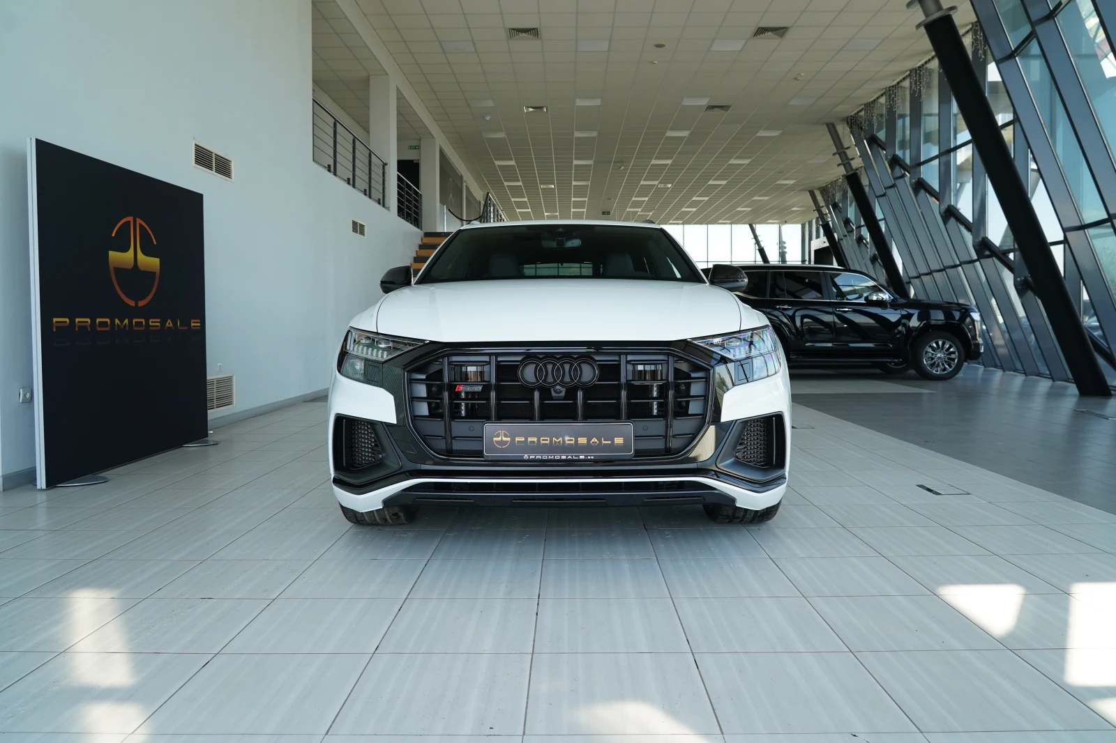 Audi SQ8 4.0 TFSI* Pano* SoftClose*  - изображение 2