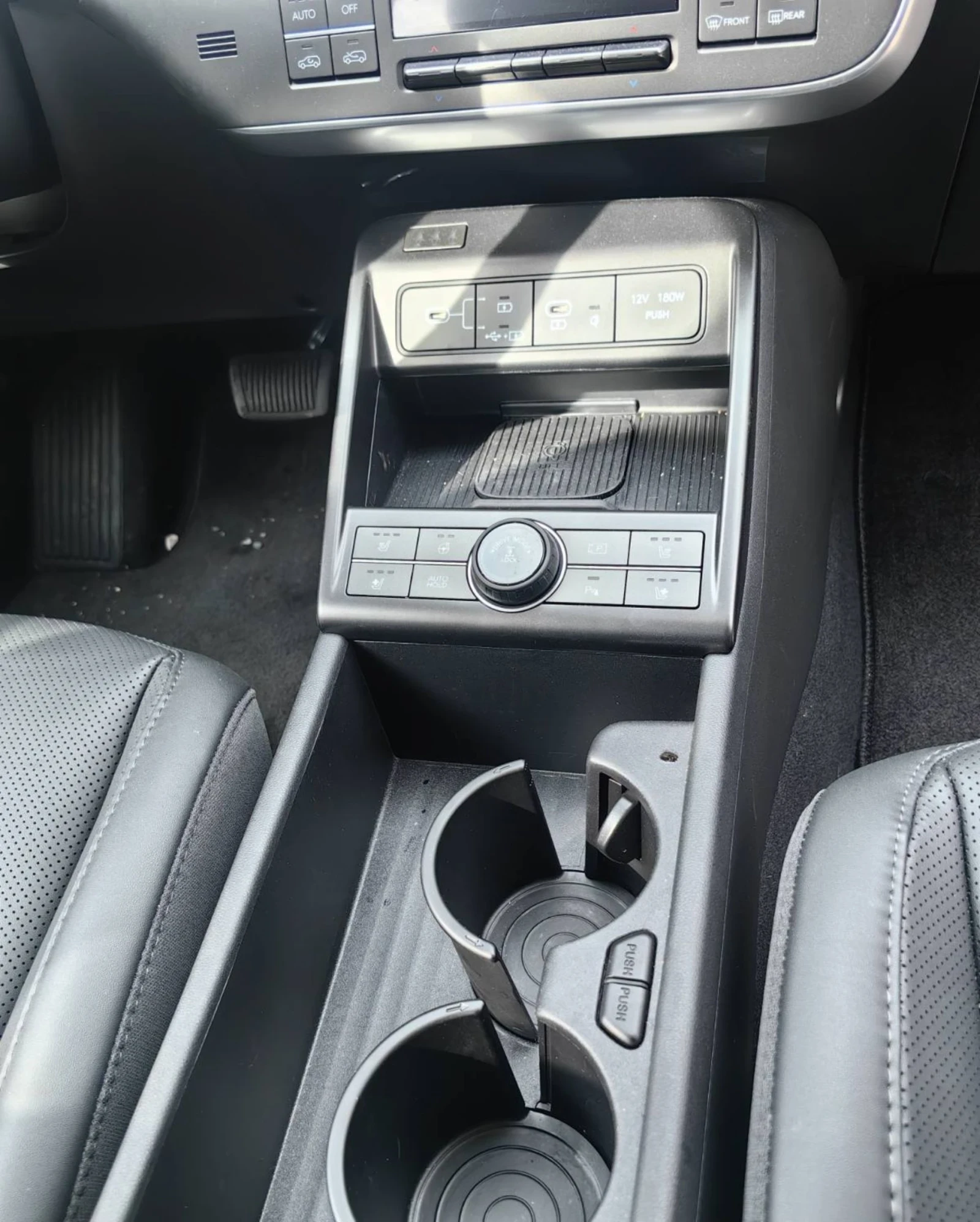 Hyundai Kona II Limited 1.6T 4WD, снимка 9 - Автомобили и джипове - 53873431