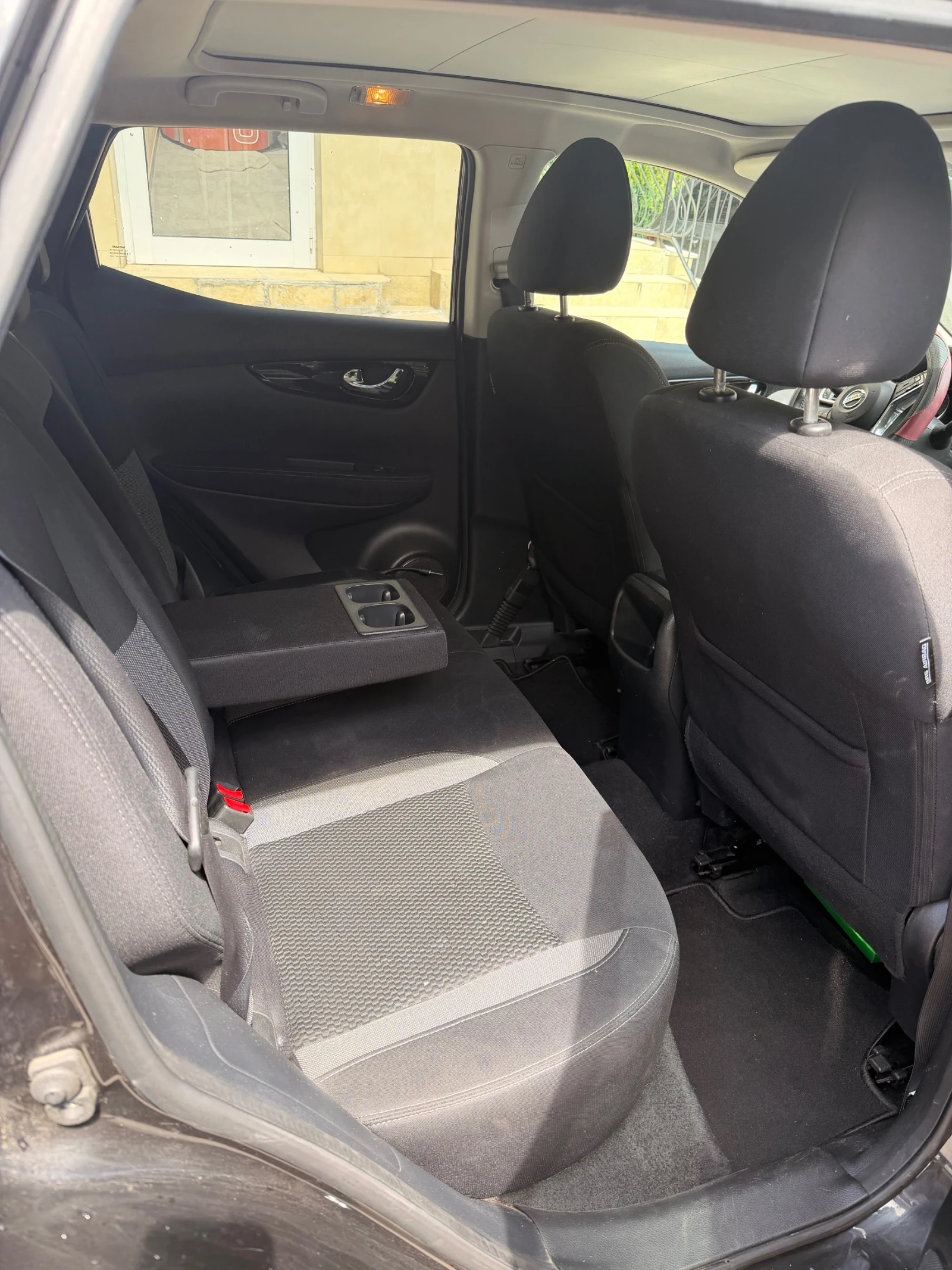 Nissan Qashqai DIG-T 1.2 Бензин, снимка 4 - Автомобили и джипове - 55026750