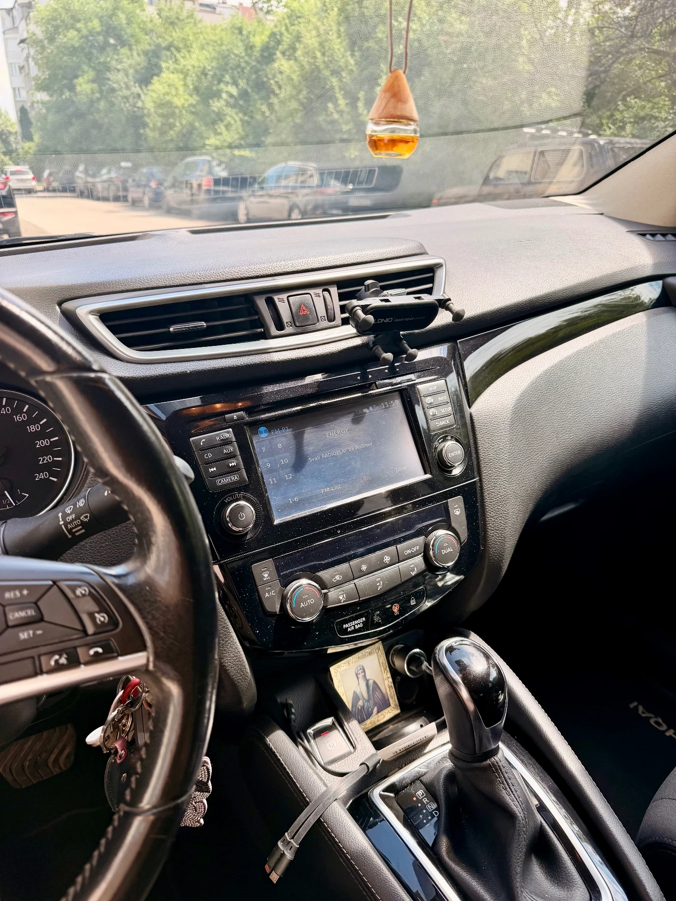 Nissan Qashqai DIG-T 1.2 Бензин, снимка 9 - Автомобили и джипове - 55026750