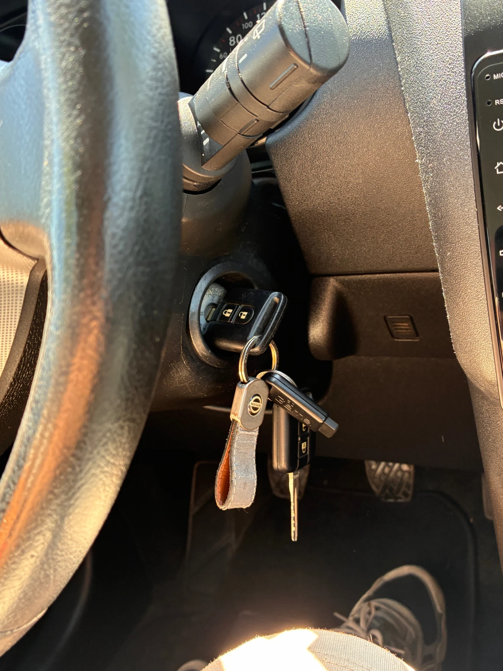 Nissan Qashqai 1.6 , снимка 13 - Автомобили и джипове - 55277039