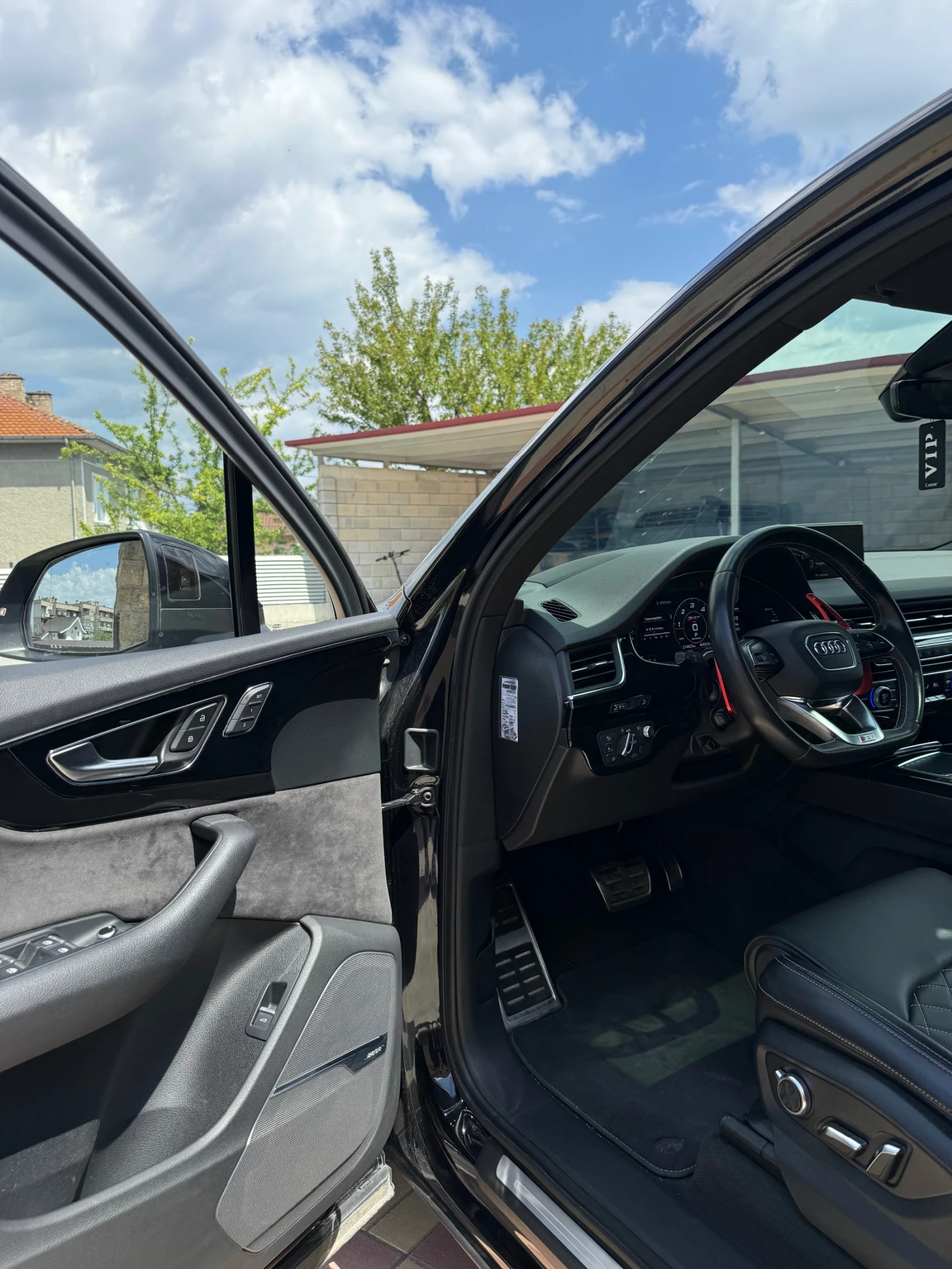 Audi SQ7  Full / 6+ 1 / TV / HeadUp /  360 / Pano, снимка 7 - Автомобили и джипове - 55413777