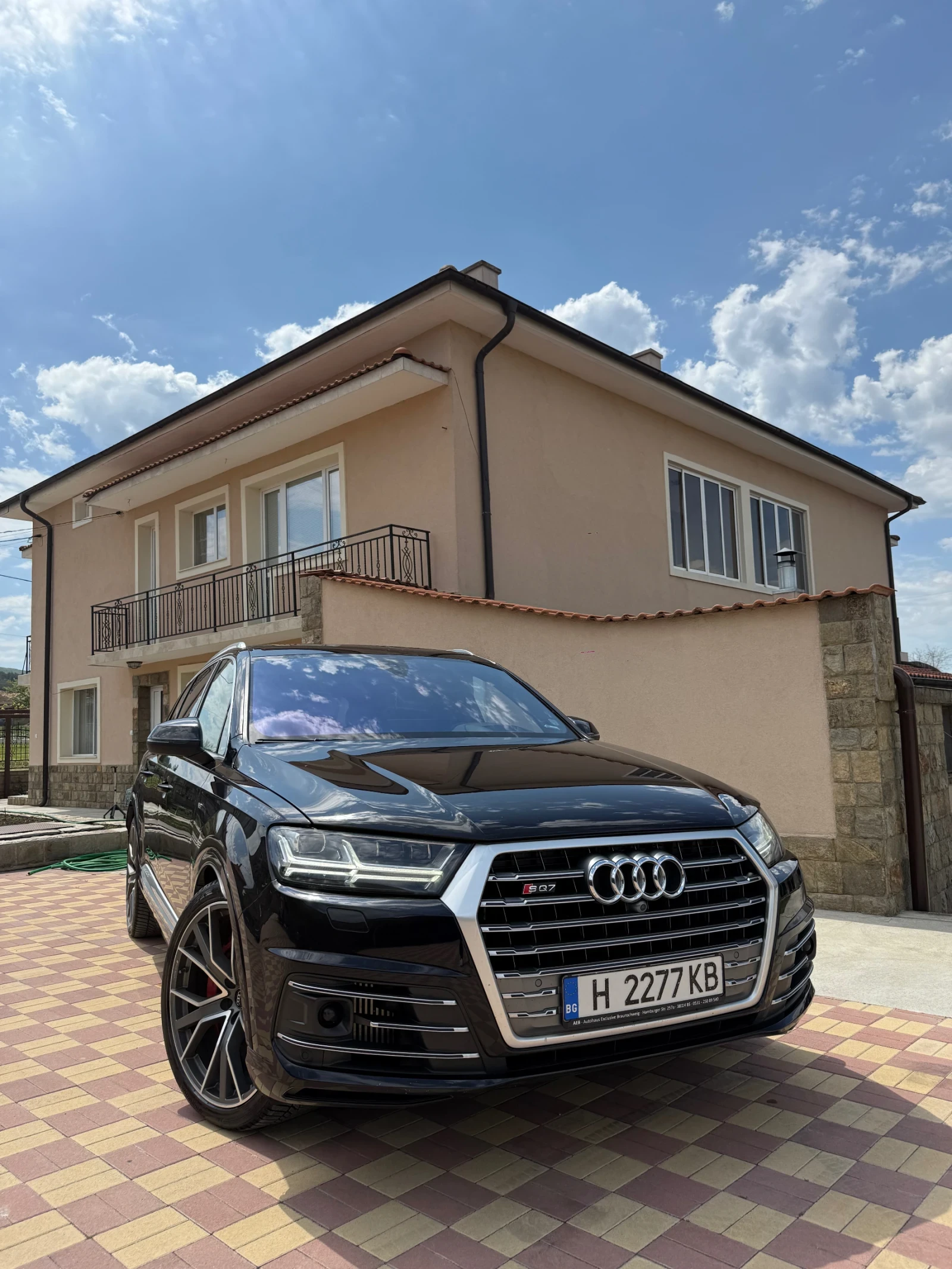 Audi SQ7  Full / 6+ 1 / TV / HeadUp /  360 / Pano, снимка 3 - Автомобили и джипове - 55413777