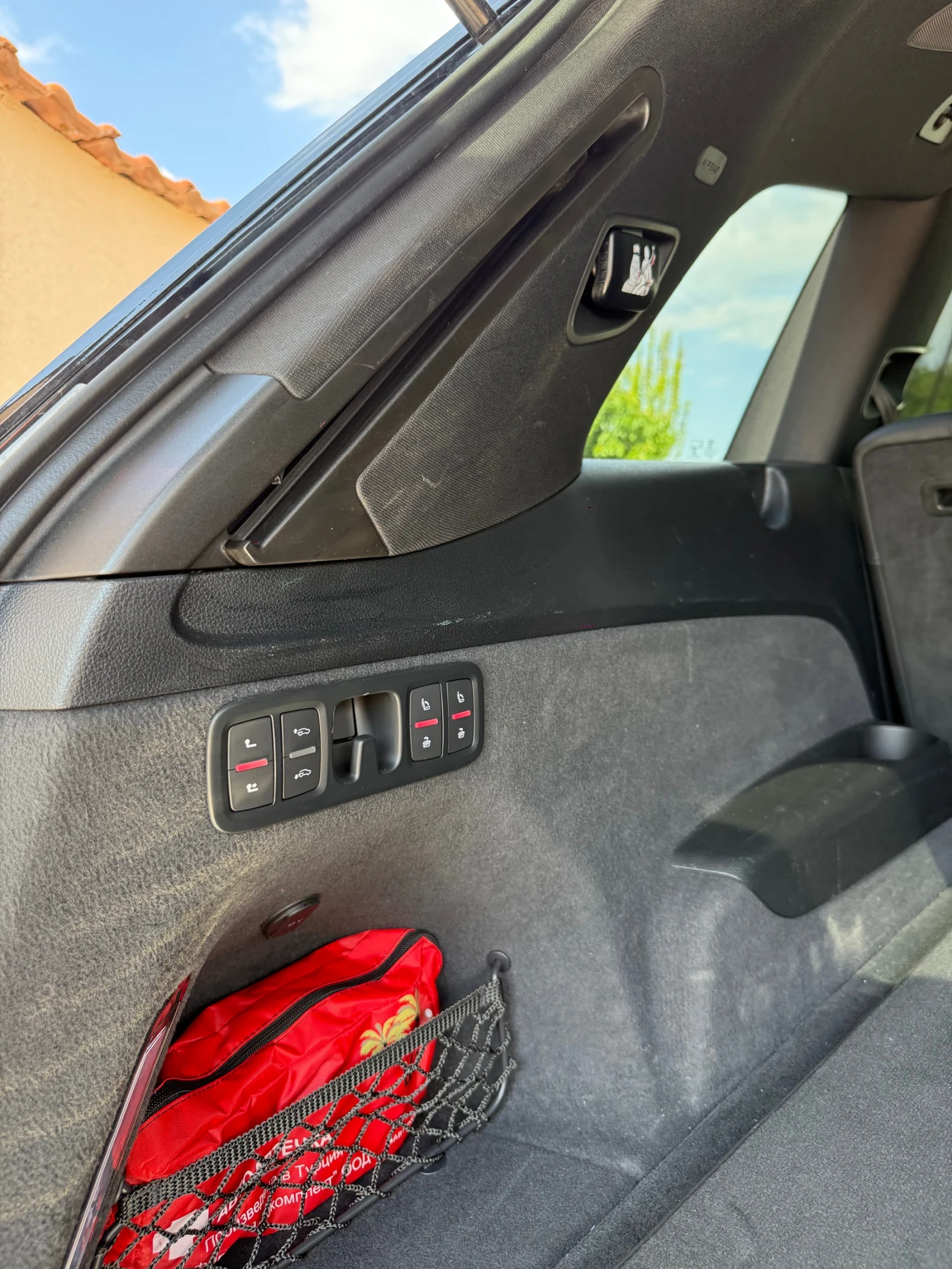 Audi SQ7  Full / 6+ 1 / TV / HeadUp /  360 / Pano, снимка 13 - Автомобили и джипове - 55413777