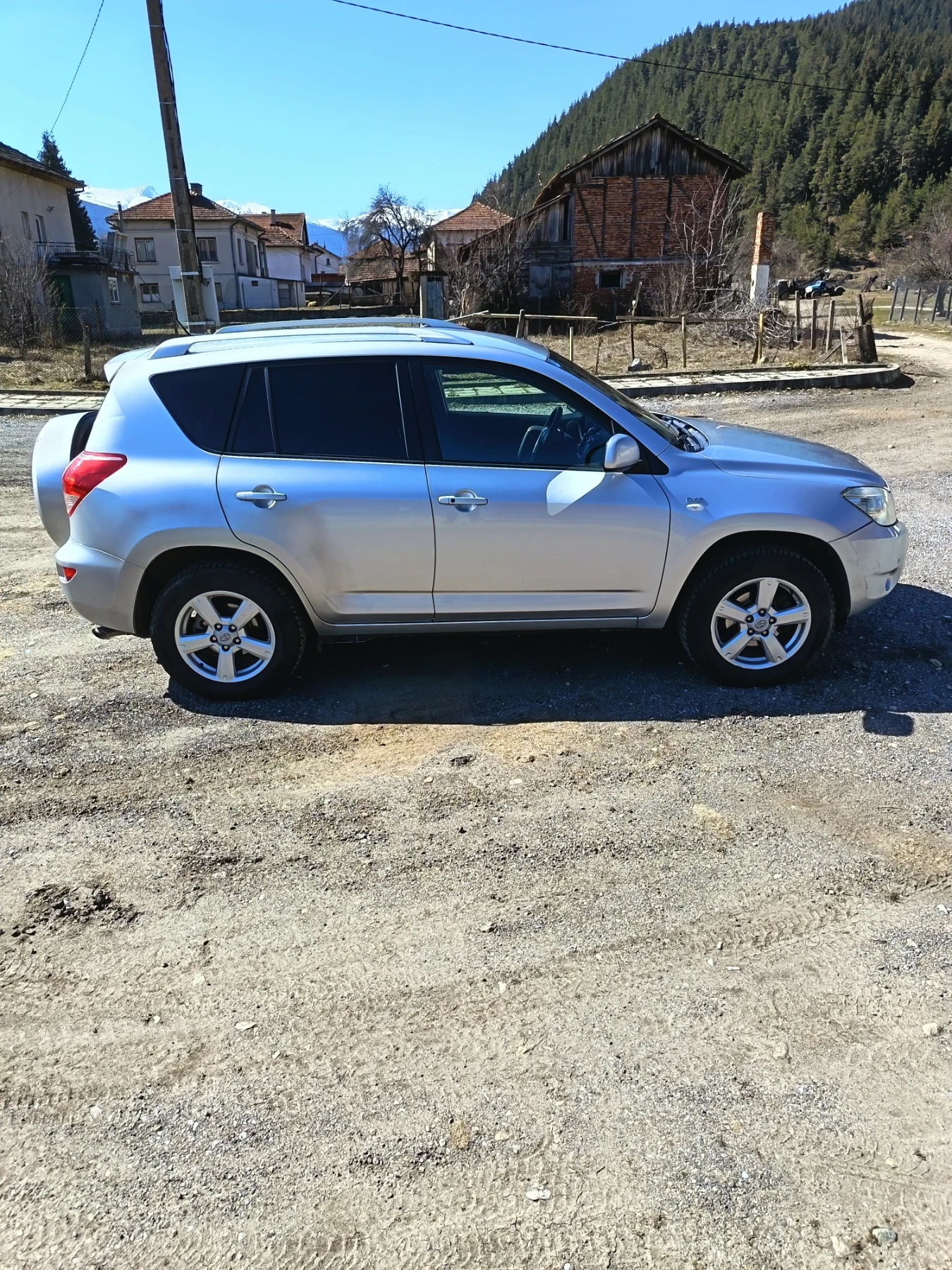 Toyota Rav4 2.2 D4D, снимка 5 - Автомобили и джипове - 55494725