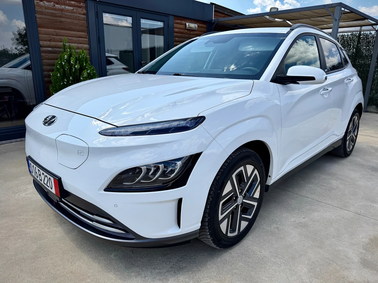 Hyundai Kona 64 kWh* FACELIFT* KRELL* BLUELINK, снимка 9 - Автомобили и джипове - 55832882