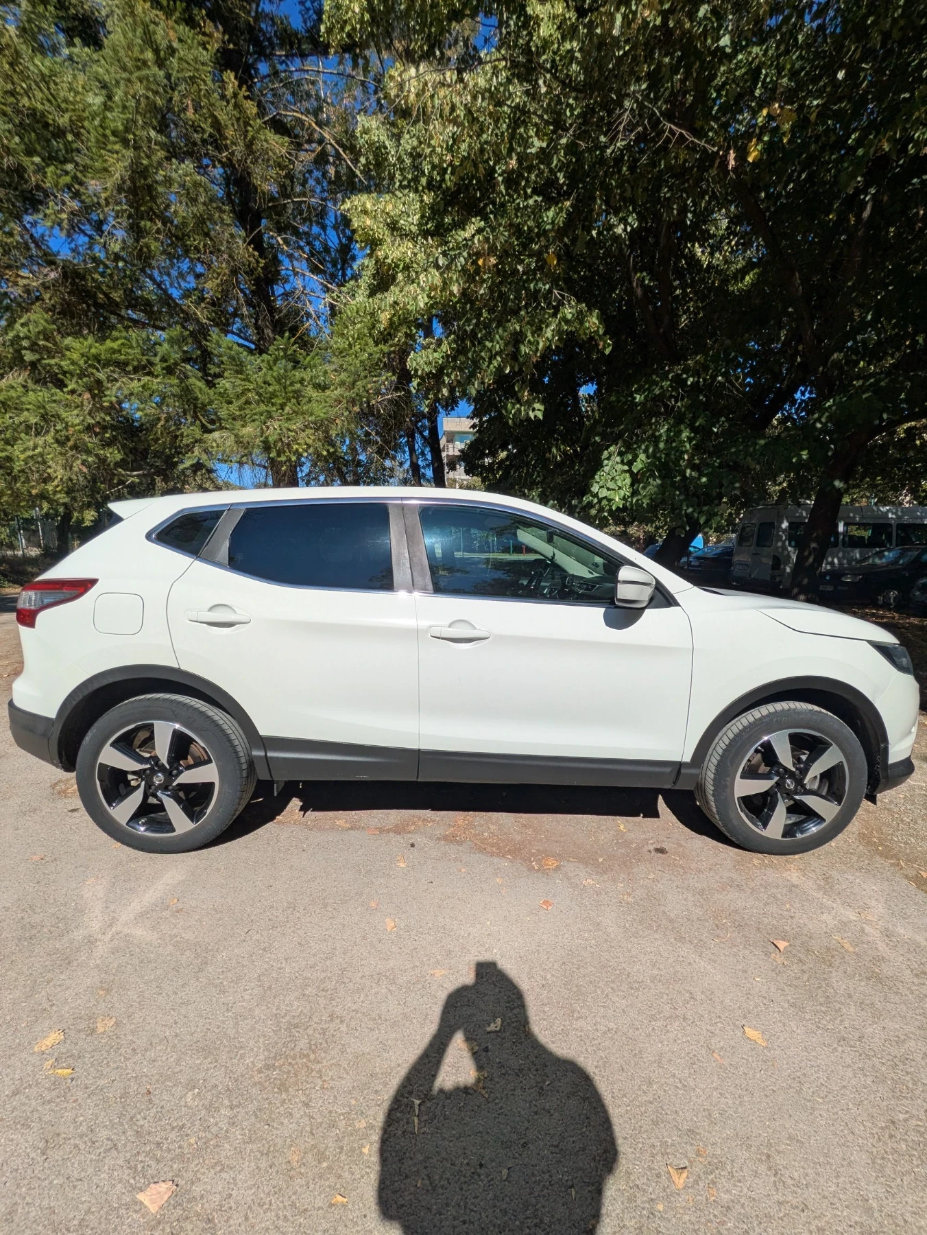 Nissan Qashqai 1.5 DCI, снимка 7 - Автомобили и джипове - 55963913