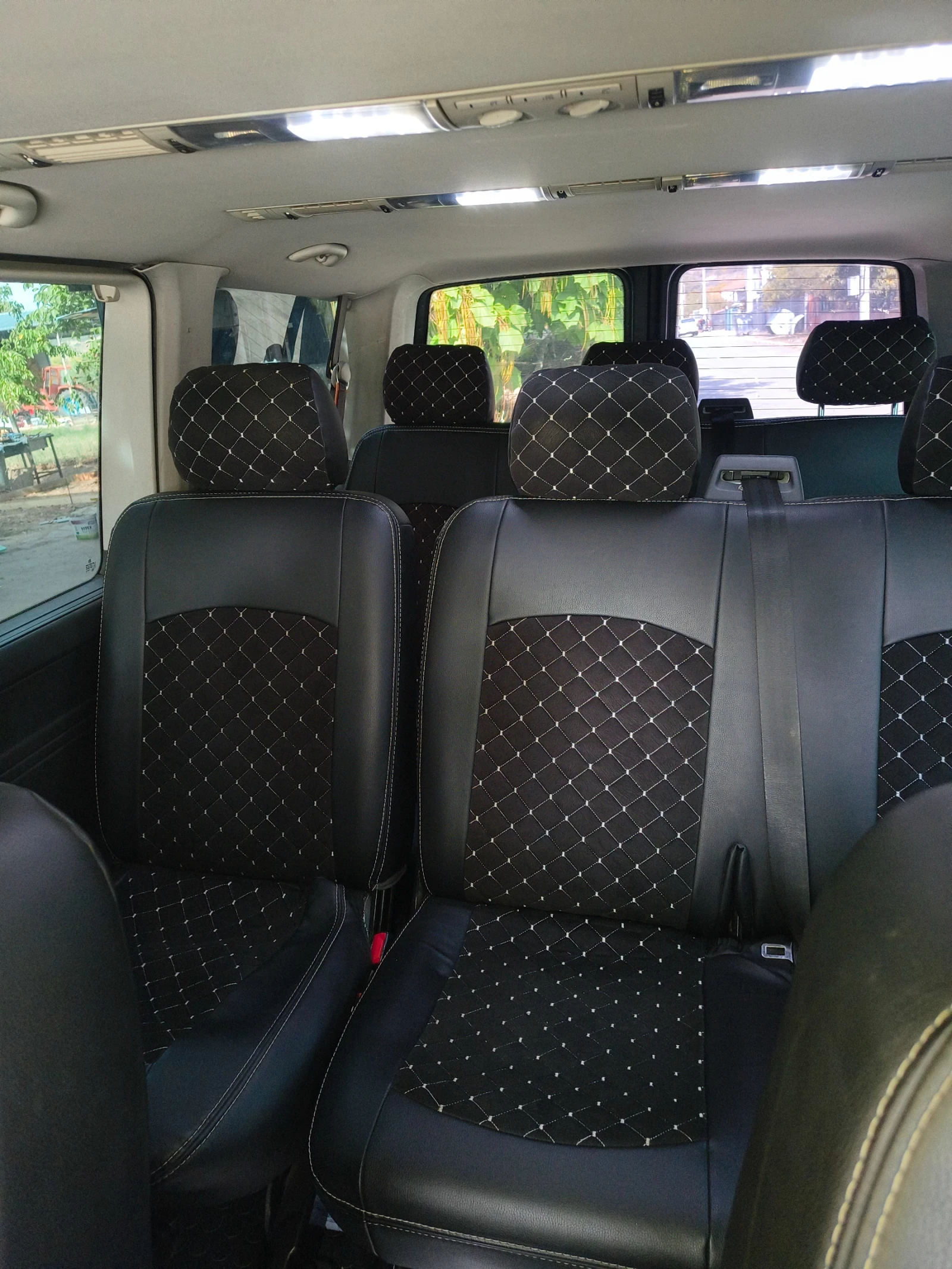 VW Caravelle 2.0 tdi, снимка 4 - Бусове и автобуси - 53250428