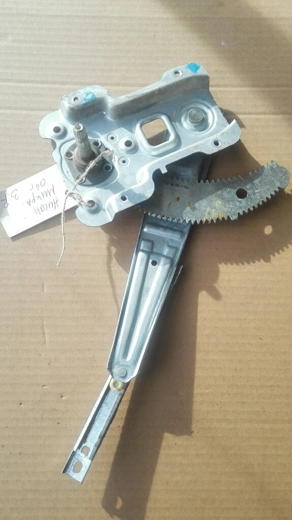 машинка стъкло задна дясна Нисан Микра (ръчна)