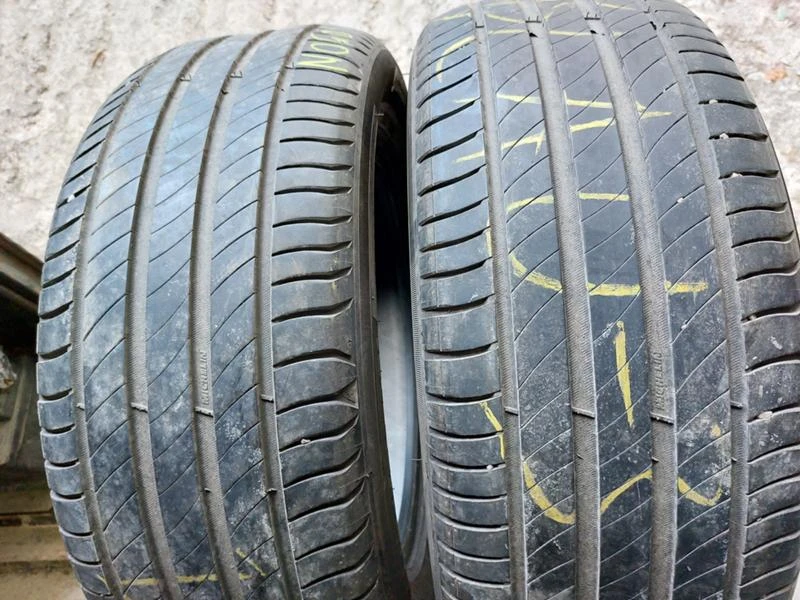 Гуми Летни 235/55R17, снимка 2 - Гуми и джанти - 37108595