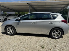 Toyota Auris 1.6i Газ/Бензин, снимка 2