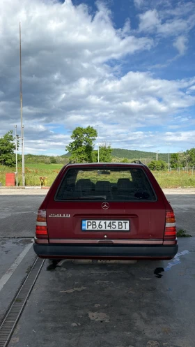 Mercedes-Benz 124 W124 250D, снимка 16