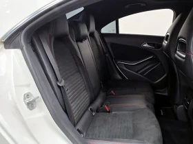 Mercedes-Benz CLA 220 Amg Line, снимка 11