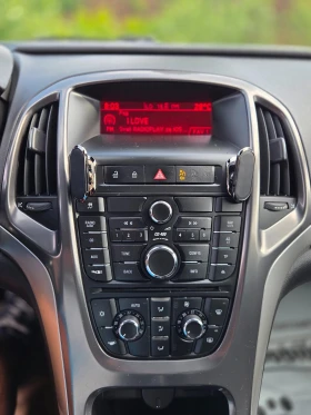Opel Astra 1.7CDTi COSMO БЕЗУПРЕЧНА, снимка 12