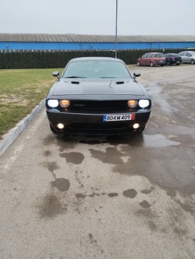 Dodge Challenger 