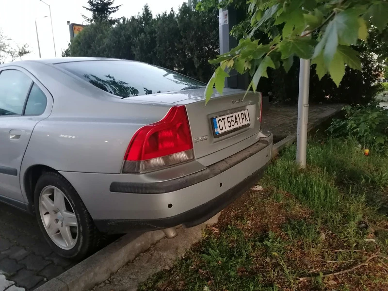 Volvo S60 Седан, снимка 4 - Автомобили и джипове - 47467957