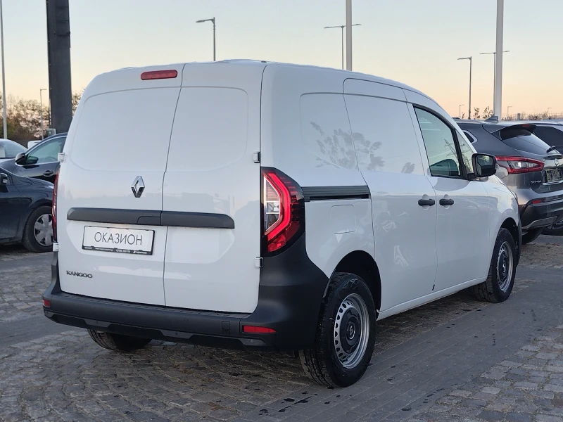 Renault Kangoo 1, 3 Tce 130 к.с/Life/Фабрично Нов Автомобил, снимка 5 - Автомобили и джипове - 47853603