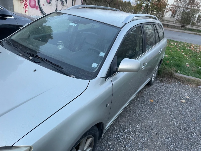 Toyota Avensis, снимка 4 - Автомобили и джипове - 47895706