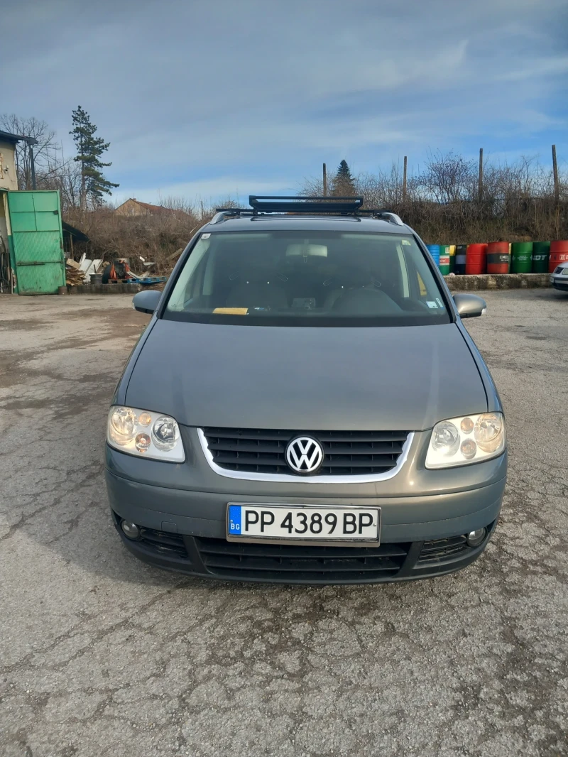 VW Touran, снимка 6 - Автомобили и джипове - 48875501