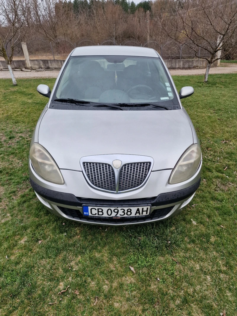 Lancia Ypsilon, снимка 1 - Автомобили и джипове - 49611277