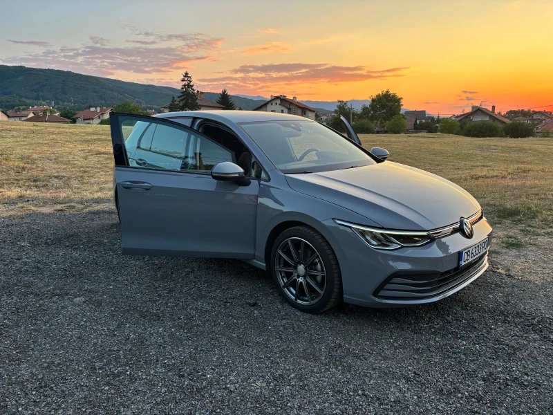 VW Golf eTSI DSG