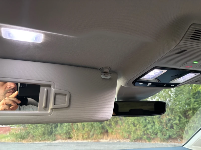 VW Golf eTSI DSG, снимка 13 - Автомобили и джипове - 51659748