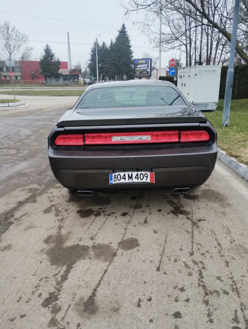 Dodge Challenger, снимка 5 - Автомобили и джипове - 51372616