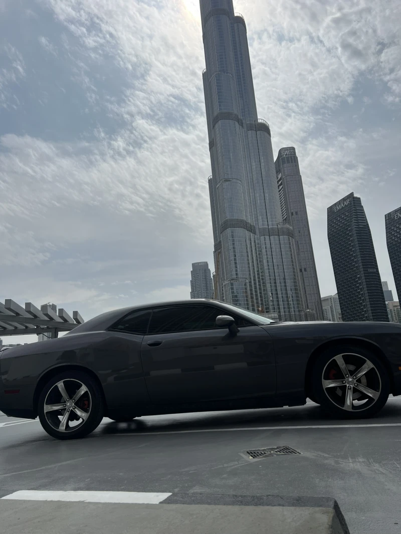 Dodge Challenger, снимка 12 - Автомобили и джипове - 51372616