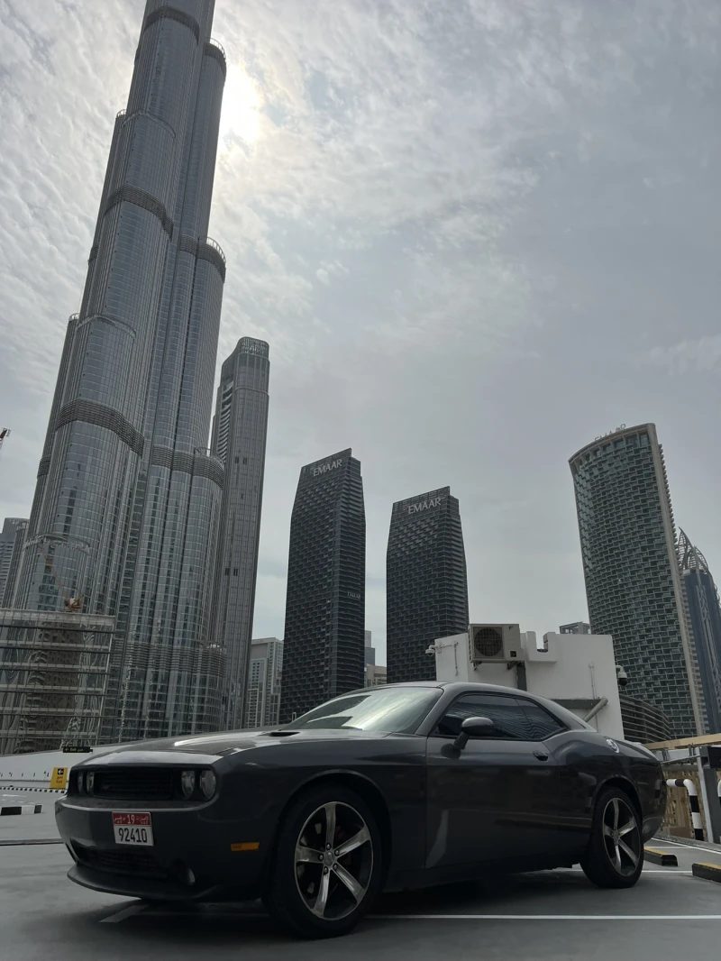 Dodge Challenger, снимка 5 - Автомобили и джипове - 51372616