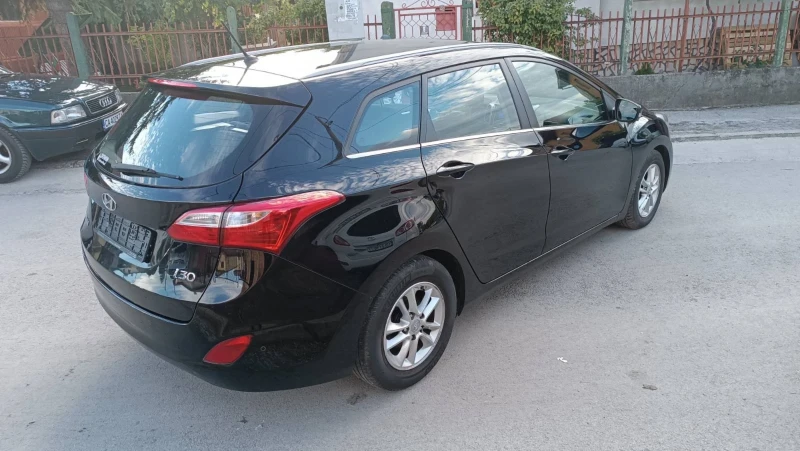 Hyundai I30 1.6-отличен, снимка 16 - Автомобили и джипове - 52338187