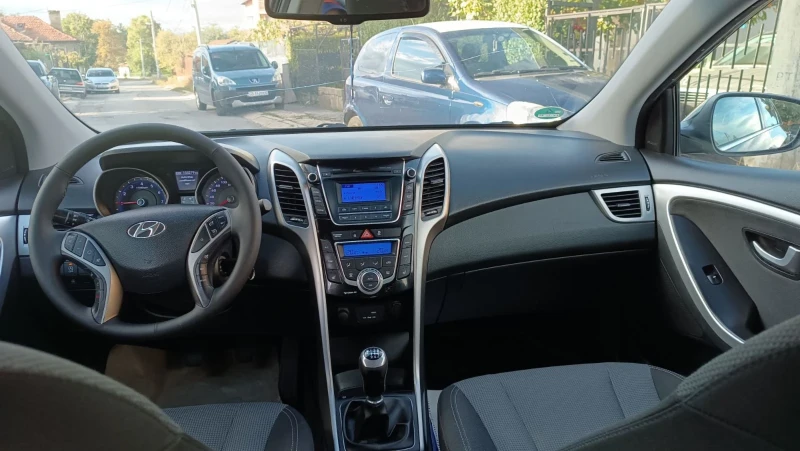 Hyundai I30 1.6-отличен, снимка 12 - Автомобили и джипове - 52338187