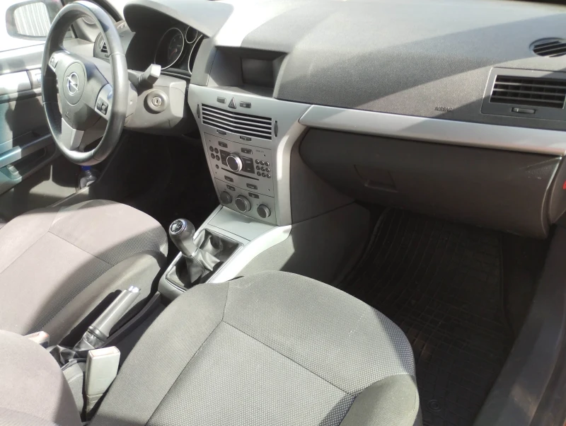 Opel Astra H 1.3 cdti, снимка 8 - Автомобили и джипове - 52111874