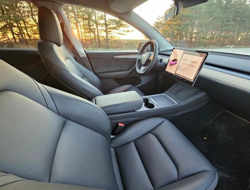 Tesla Model Y  4х4 Европейска Long Range, снимка 14 - Автомобили и джипове - 52854472